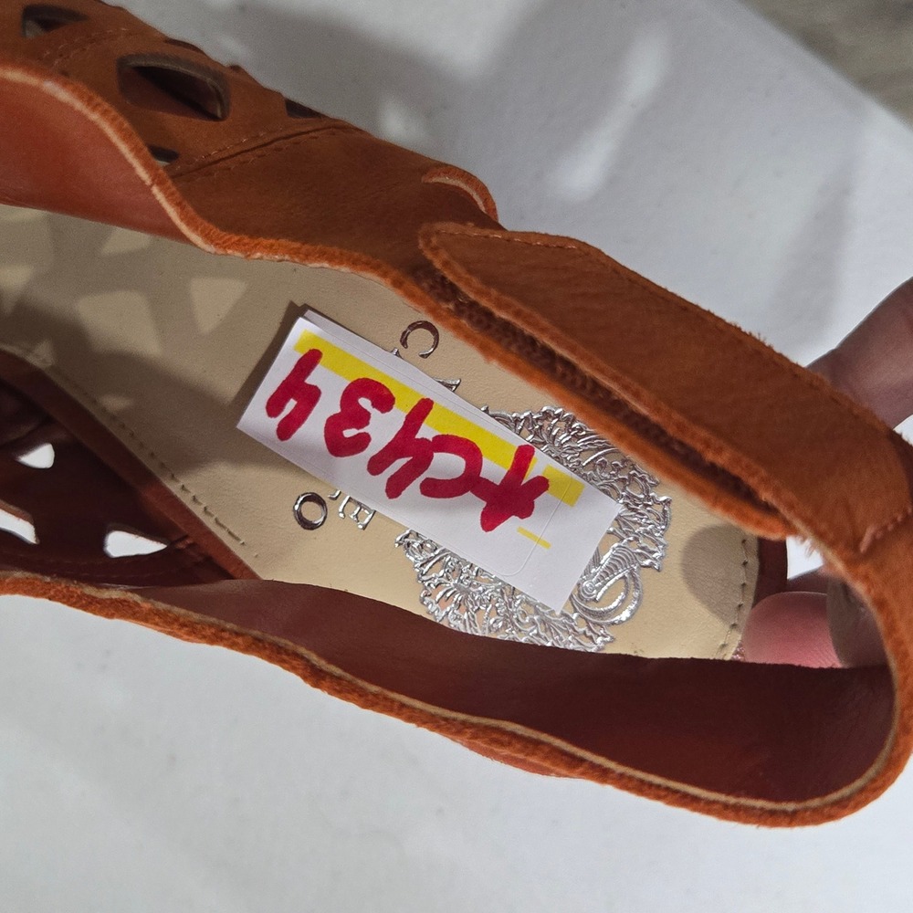 Vince Camuto VC-Deverly Leather Laser Cut Block Heel Sandals Orange Tan Size 10M - Picture 10 of 10